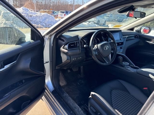 2023 Toyota Camry SE Auto