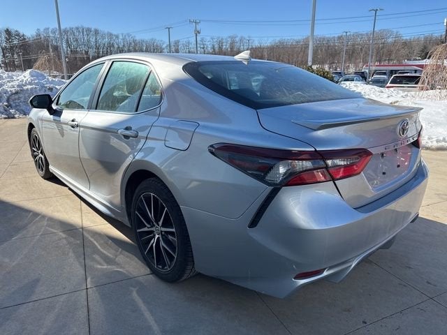 2023 Toyota Camry SE Auto