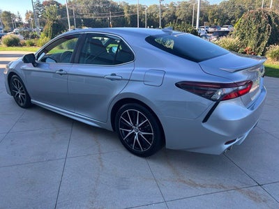 2022 Toyota Camry Hybrid Base