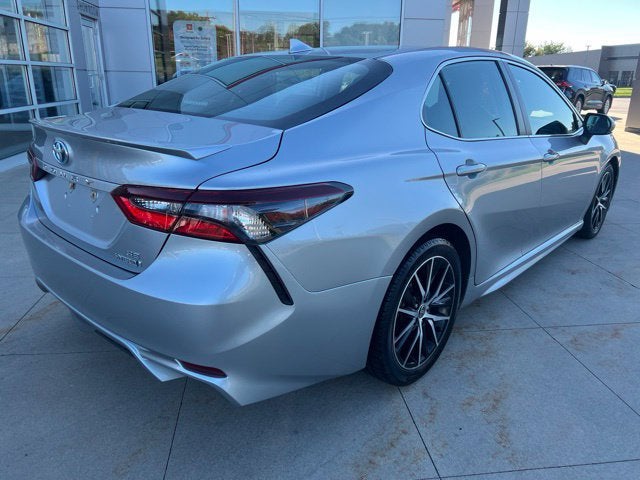 2022 Toyota Camry Hybrid Base