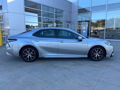 2022 Toyota Camry Hybrid Base