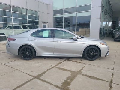 2021 Toyota Camry XSE Auto