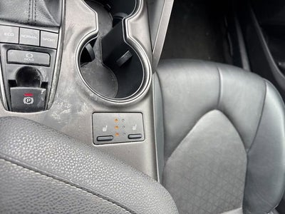 2023 Toyota Camry XSE Auto