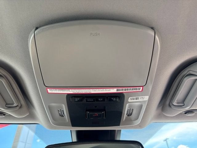 2023 Toyota Camry XSE Auto