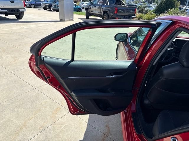 2023 Toyota Camry XSE Auto