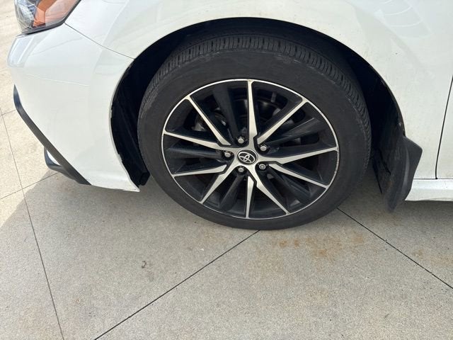 2023 Toyota Camry SE Auto AWD