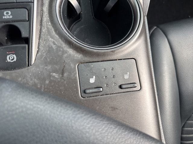 2023 Toyota Camry SE Auto AWD