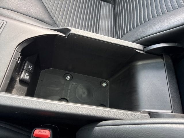 2023 Toyota Camry SE Auto AWD