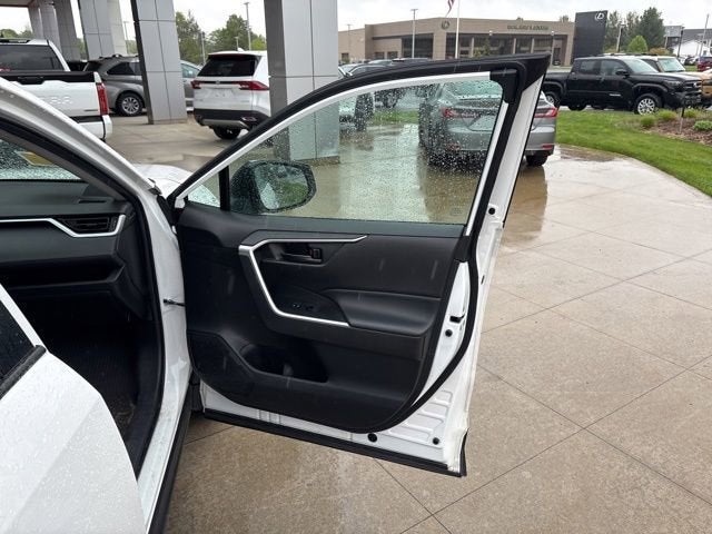 2023 Toyota RAV4 Hybrid Hybrid LE AWD