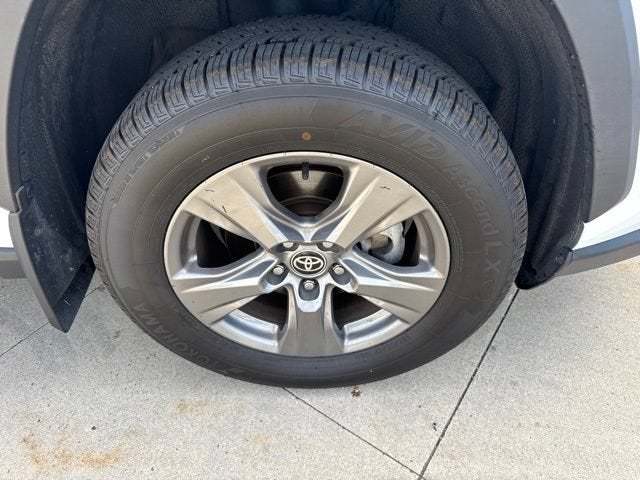 2024 Toyota RAV4 Hybrid Hybrid XLE AWD