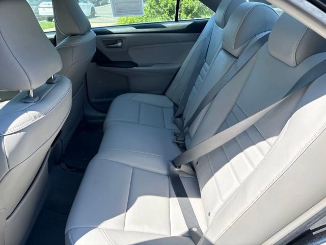 2016 Toyota Camry 4dr Sdn I4 Auto XLE