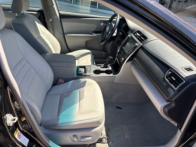 2016 Toyota Camry 4dr Sdn I4 Auto XLE