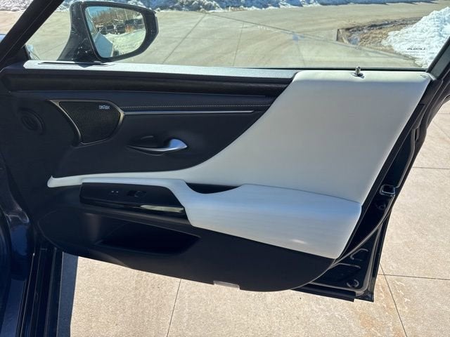 2022 Lexus ES ES 350 Ultra Luxury FWD