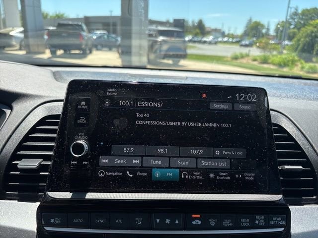 2026 Honda Odyssey Touring Auto