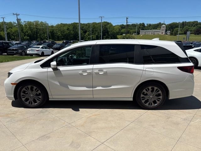 2026 Honda Odyssey Touring Auto