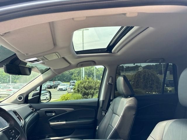 2022 Honda Pilot Black Edition AWD