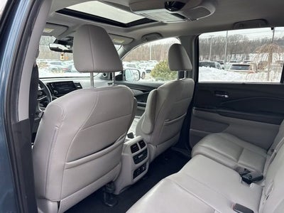 2021 Honda Pilot Touring 8-Passenger AWD