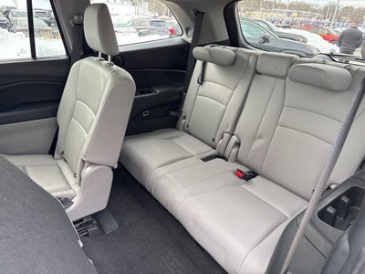 2021 Honda Pilot Touring 8-Passenger AWD