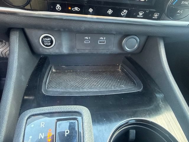 2021 Nissan Rogue AWD SV