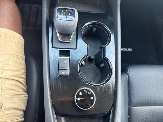 2021 Nissan Rogue AWD SV
