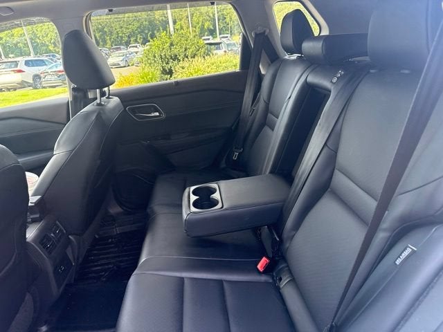 2021 Nissan Rogue AWD SV
