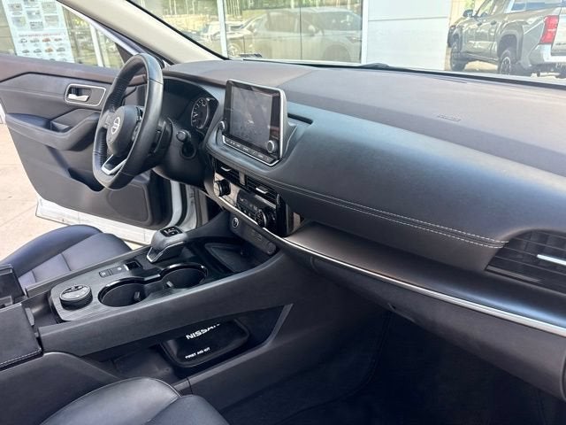 2021 Nissan Rogue AWD SV
