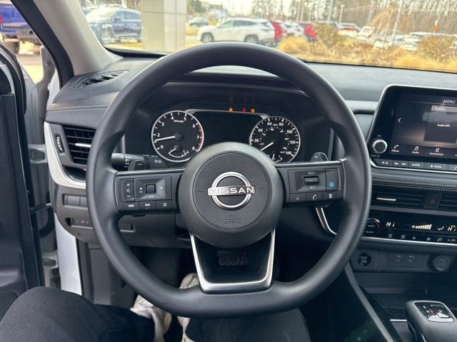 2024 Nissan Rogue FWD SV