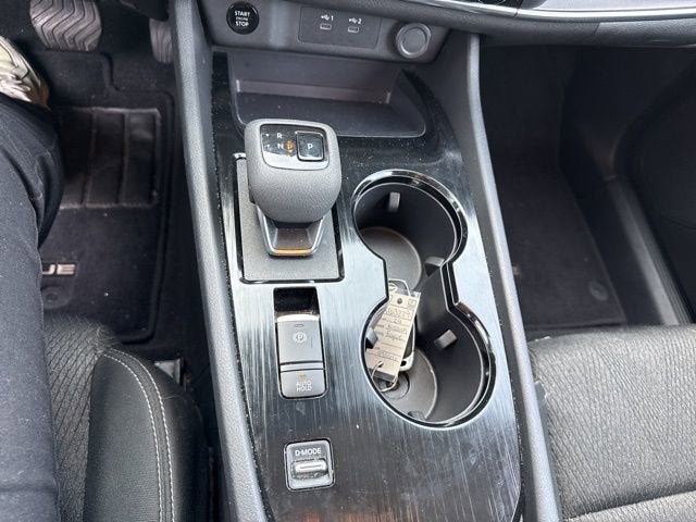 2024 Nissan Rogue FWD SV