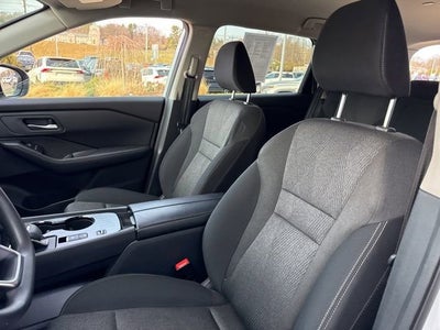 2024 Nissan Rogue FWD SV