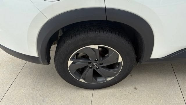 2025 Nissan Rogue AWD SV