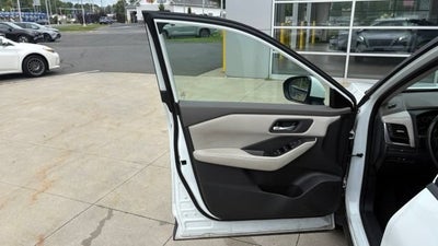 2025 Nissan Rogue AWD SV