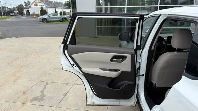 2025 Nissan Rogue AWD SV