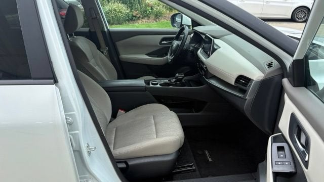2025 Nissan Rogue AWD SV