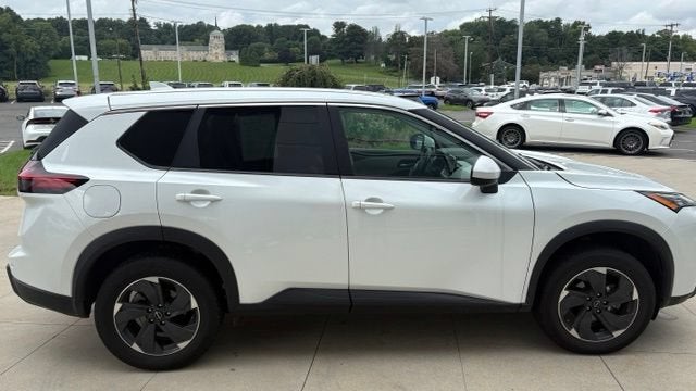 2025 Nissan Rogue AWD SV