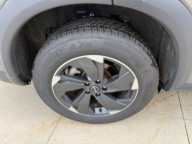 2025 Nissan Rogue AWD SV