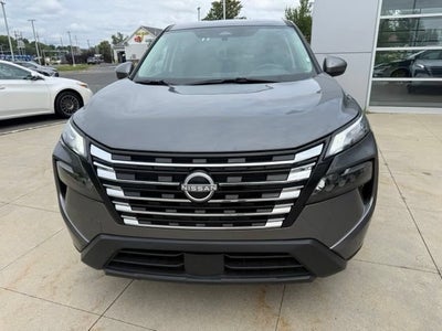 2025 Nissan Rogue AWD SV