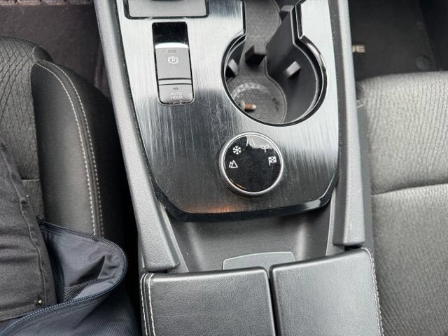 2025 Nissan Rogue AWD SV