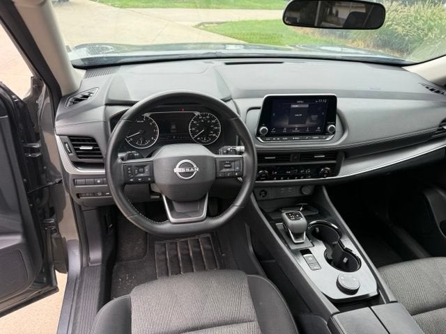 2025 Nissan Rogue AWD SV