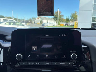 2025 Nissan Pathfinder SV 4WD