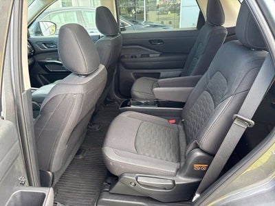 2025 Nissan Pathfinder SV 4WD