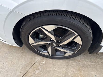 2023 Hyundai Elantra SEL IVT