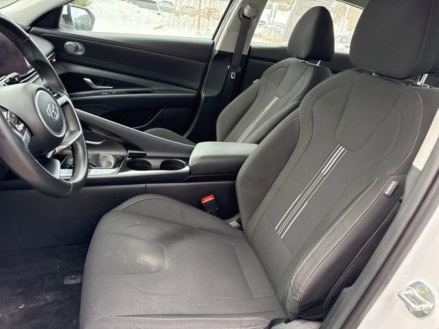 2023 Hyundai Elantra SEL IVT