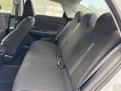 2023 Hyundai Elantra SEL IVT