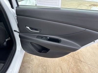 2023 Hyundai Elantra SEL IVT