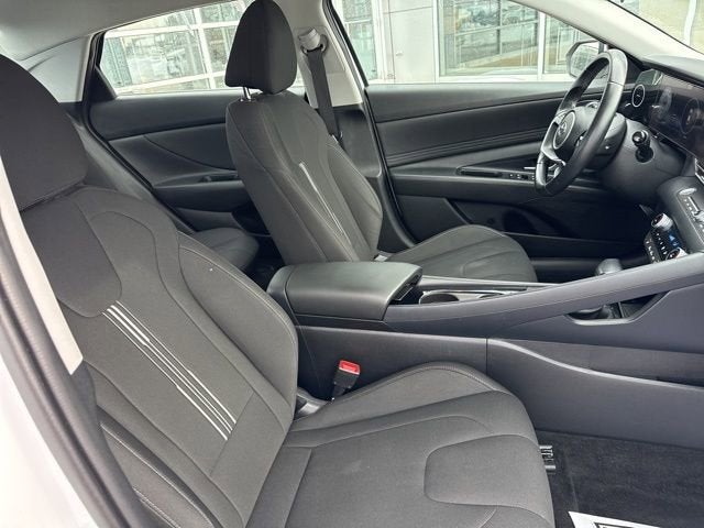 2023 Hyundai Elantra SEL IVT