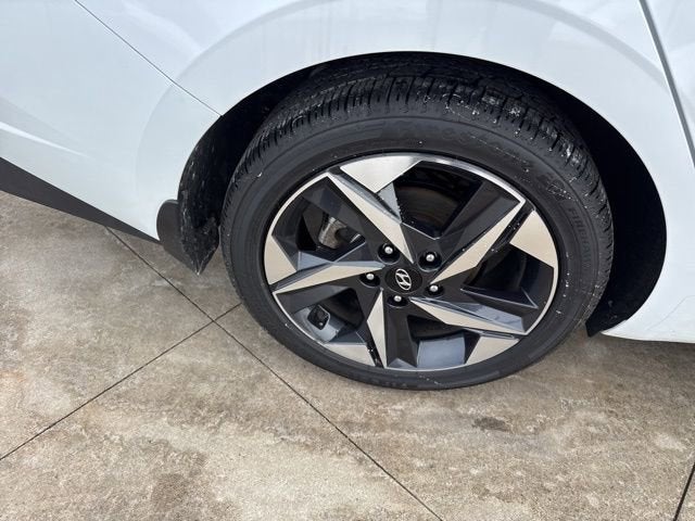 2023 Hyundai Elantra SEL IVT