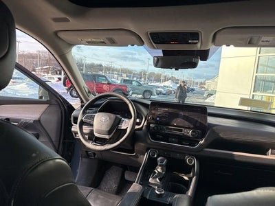 2025 Toyota Grand Highlander Platinum AWD