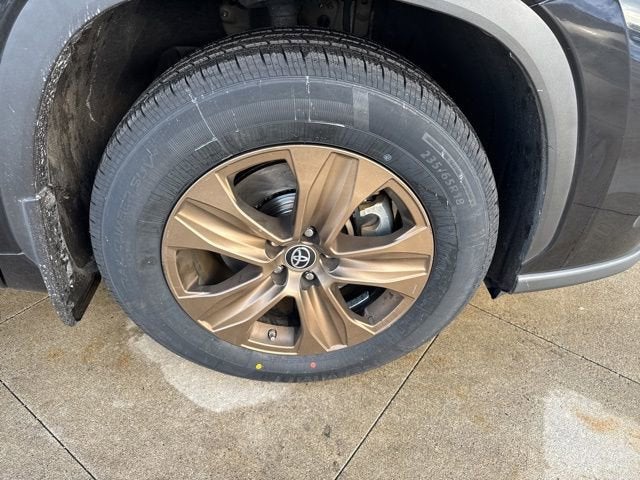 2022 Toyota Highlander Hybrid Hybrid Bronze Edition AWD