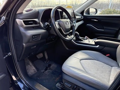 2022 Toyota Highlander Hybrid Hybrid Bronze Edition AWD