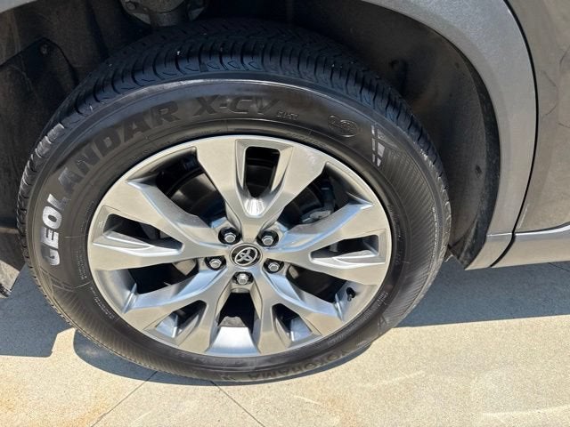 2025 Toyota Grand Highlander Hybrid Base